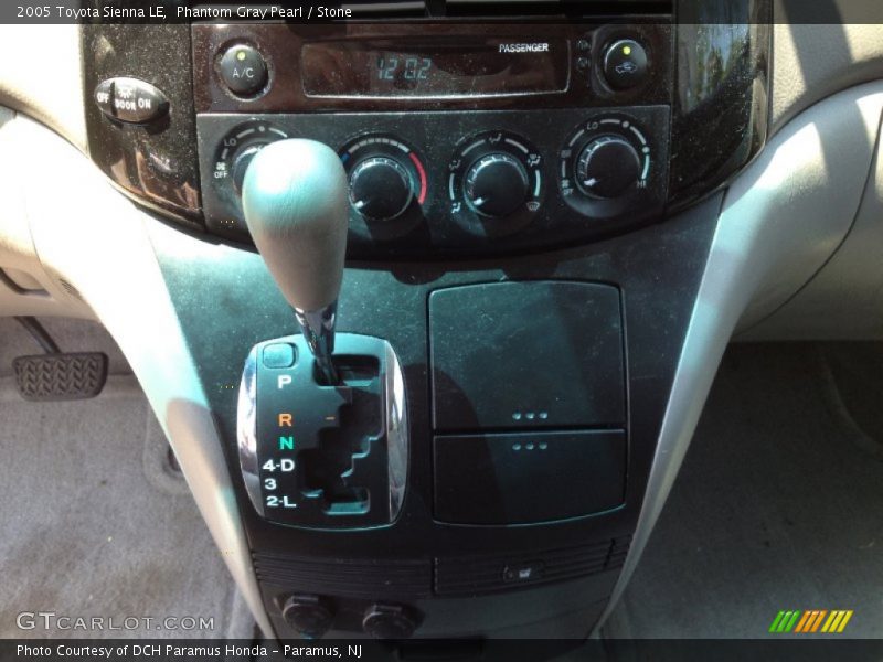 Phantom Gray Pearl / Stone 2005 Toyota Sienna LE