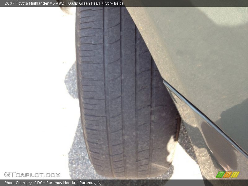 Oasis Green Pearl / Ivory Beige 2007 Toyota Highlander V6 4WD