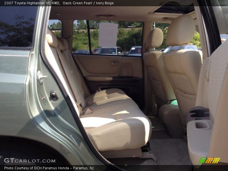 Oasis Green Pearl / Ivory Beige 2007 Toyota Highlander V6 4WD