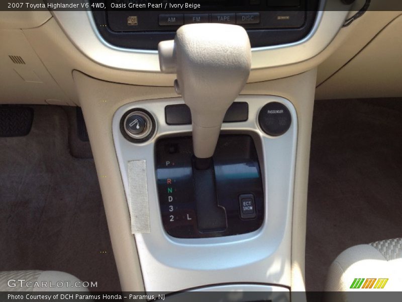 Oasis Green Pearl / Ivory Beige 2007 Toyota Highlander V6 4WD