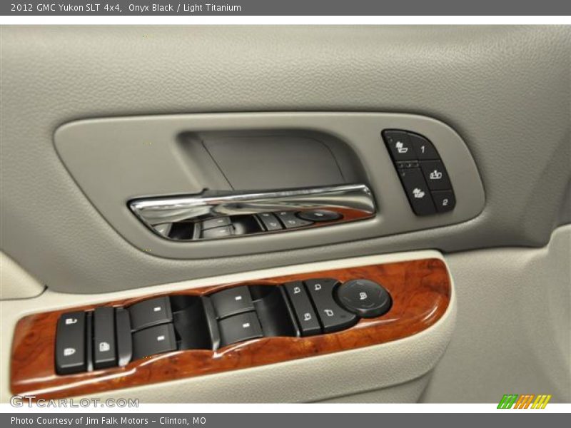 Onyx Black / Light Titanium 2012 GMC Yukon SLT 4x4