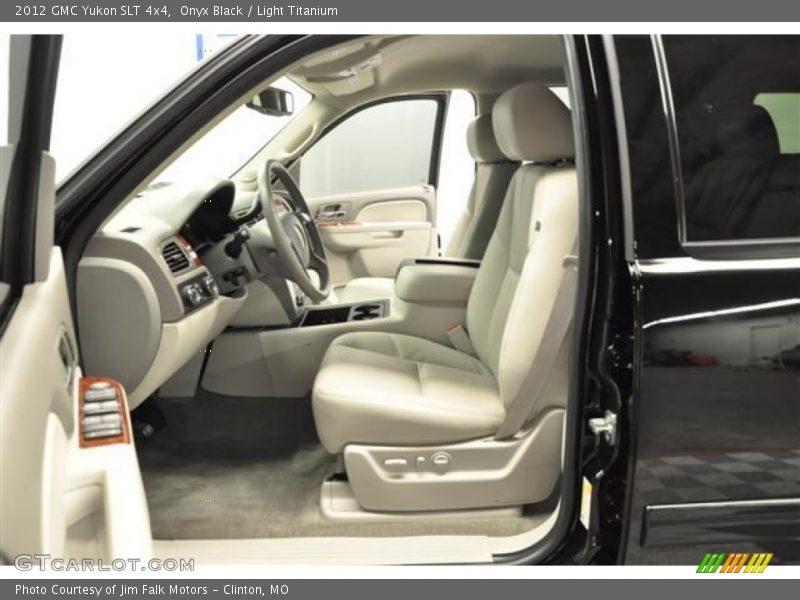 Onyx Black / Light Titanium 2012 GMC Yukon SLT 4x4