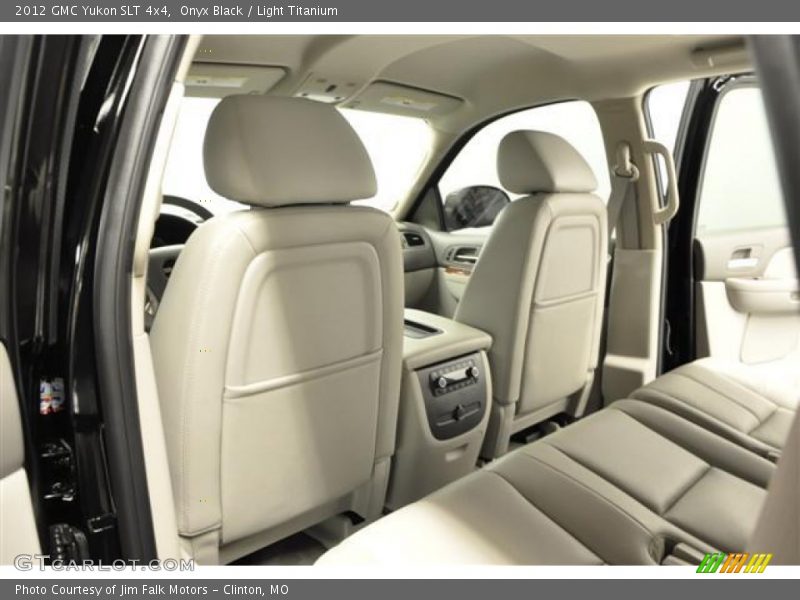 Onyx Black / Light Titanium 2012 GMC Yukon SLT 4x4