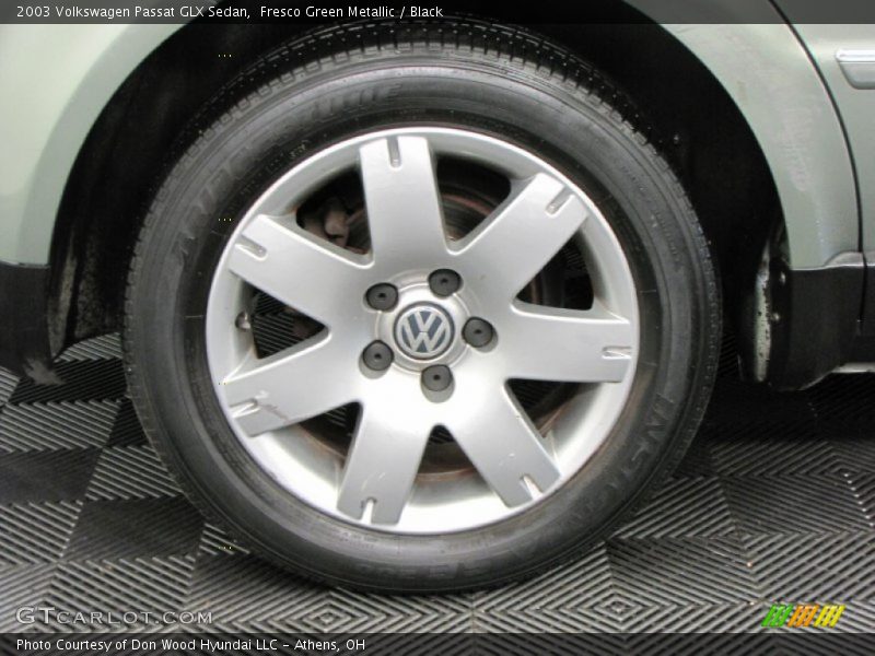 Fresco Green Metallic / Black 2003 Volkswagen Passat GLX Sedan