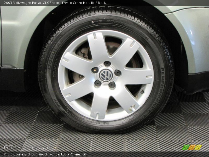 Fresco Green Metallic / Black 2003 Volkswagen Passat GLX Sedan