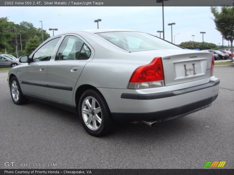 Silver Metallic / Taupe/Light Taupe 2002 Volvo S60 2.4T