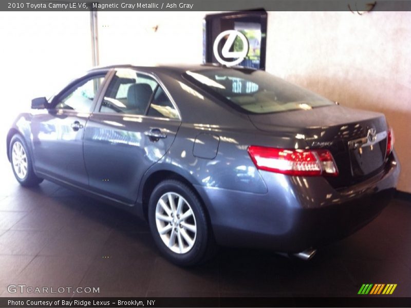 Magnetic Gray Metallic / Ash Gray 2010 Toyota Camry LE V6