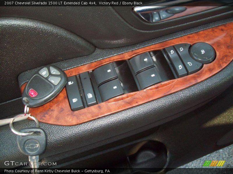Victory Red / Ebony Black 2007 Chevrolet Silverado 1500 LT Extended Cab 4x4