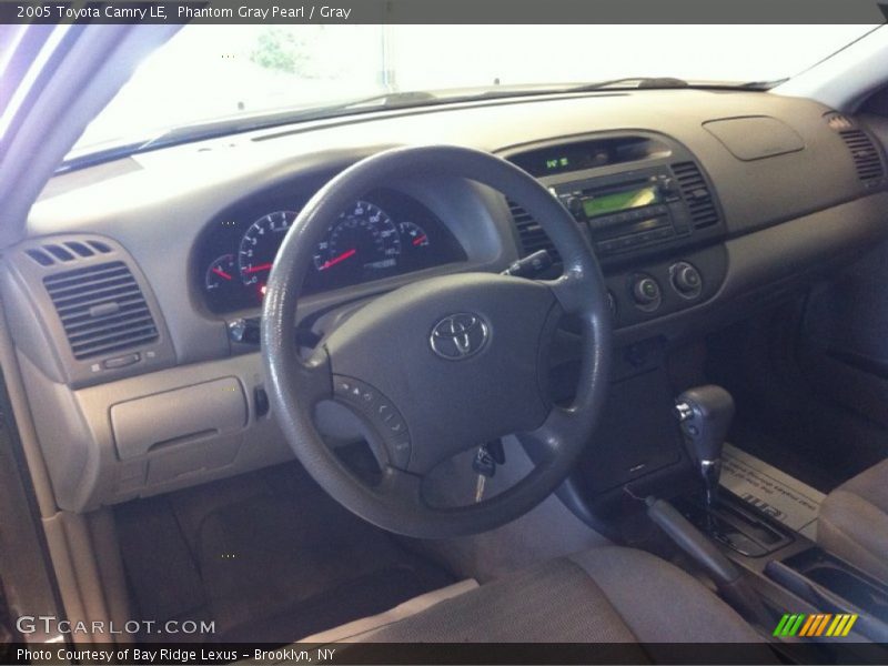 Phantom Gray Pearl / Gray 2005 Toyota Camry LE