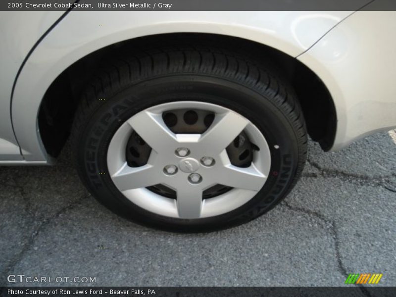 Ultra Silver Metallic / Gray 2005 Chevrolet Cobalt Sedan