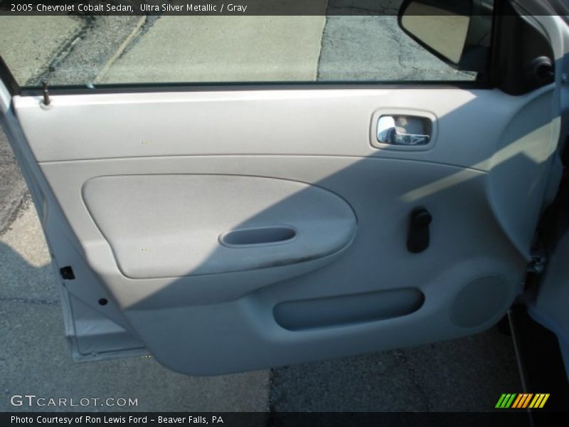 Ultra Silver Metallic / Gray 2005 Chevrolet Cobalt Sedan