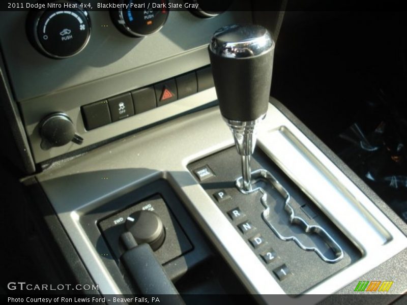Blackberry Pearl / Dark Slate Gray 2011 Dodge Nitro Heat 4x4