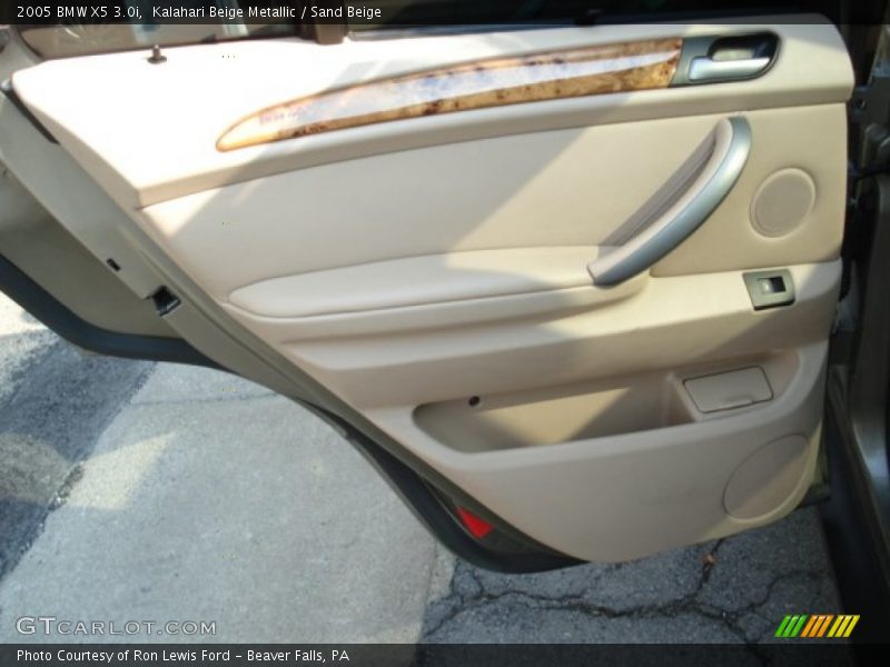 Kalahari Beige Metallic / Sand Beige 2005 BMW X5 3.0i