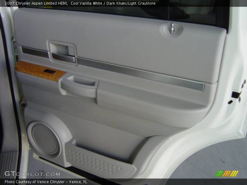 Cool Vanilla White / Dark Khaki/Light Graystone 2007 Chrysler Aspen Limited HEMI