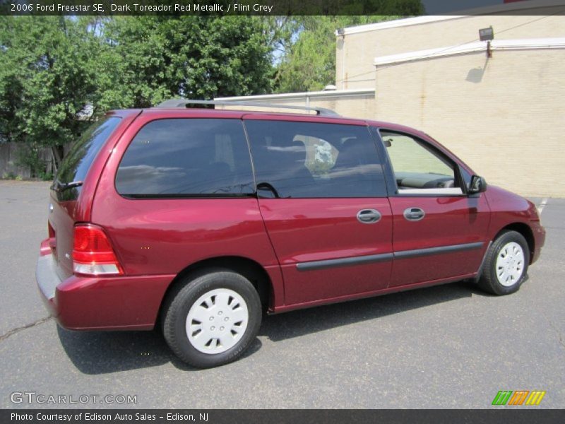 Dark Toreador Red Metallic / Flint Grey 2006 Ford Freestar SE