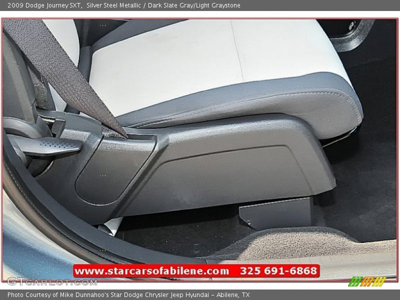 Silver Steel Metallic / Dark Slate Gray/Light Graystone 2009 Dodge Journey SXT