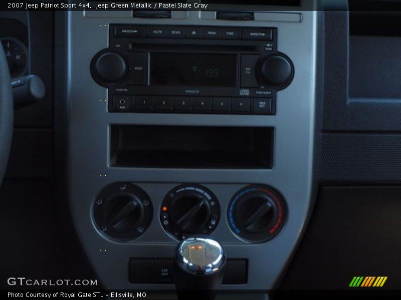 Jeep Green Metallic / Pastel Slate Gray 2007 Jeep Patriot Sport 4x4