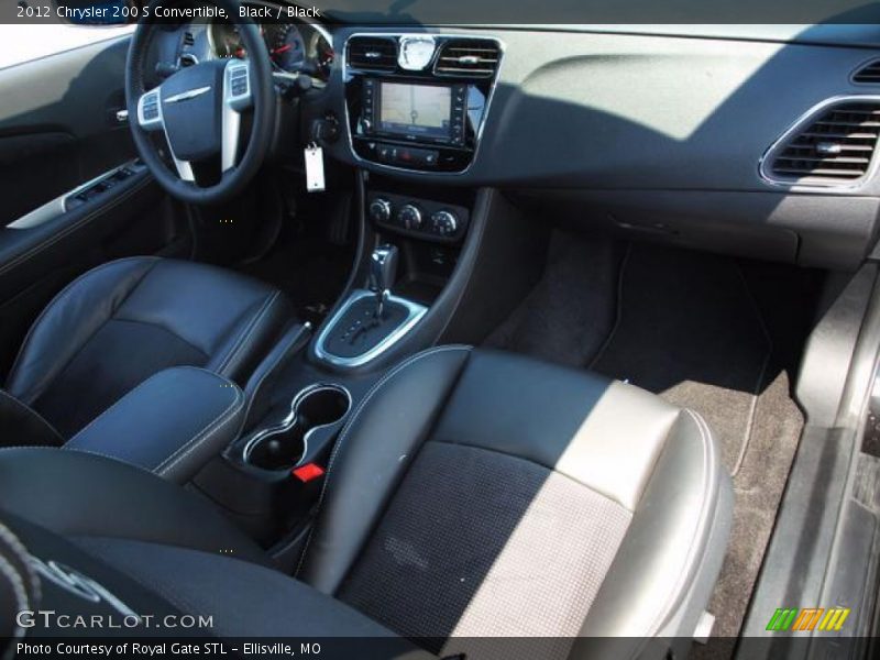  2012 200 S Convertible Black Interior