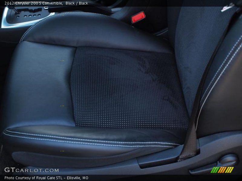 Front Seat of 2012 200 S Convertible