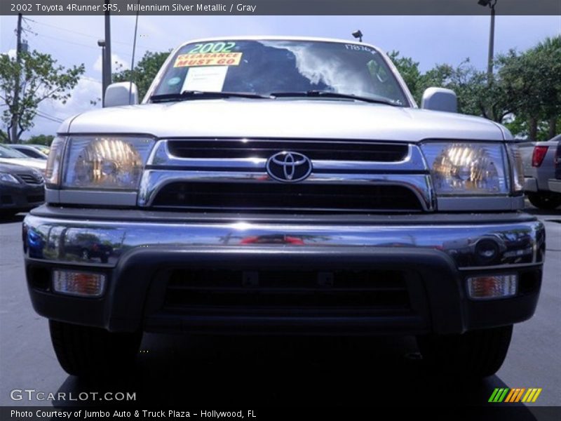 Millennium Silver Metallic / Gray 2002 Toyota 4Runner SR5