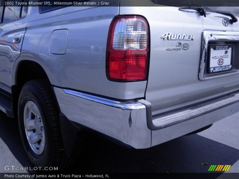 Millennium Silver Metallic / Gray 2002 Toyota 4Runner SR5