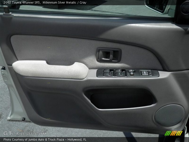 Millennium Silver Metallic / Gray 2002 Toyota 4Runner SR5