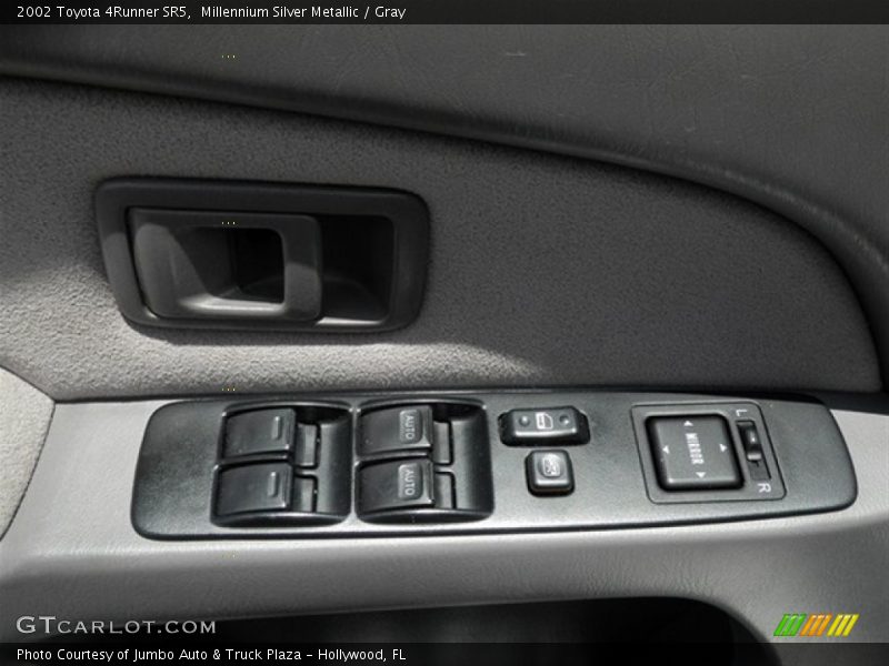 Millennium Silver Metallic / Gray 2002 Toyota 4Runner SR5
