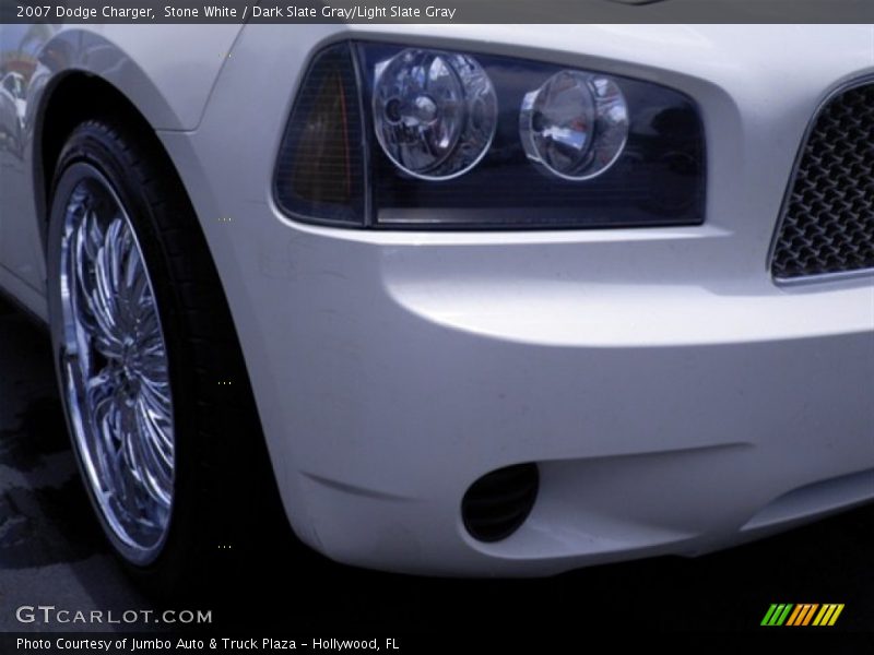 Stone White / Dark Slate Gray/Light Slate Gray 2007 Dodge Charger