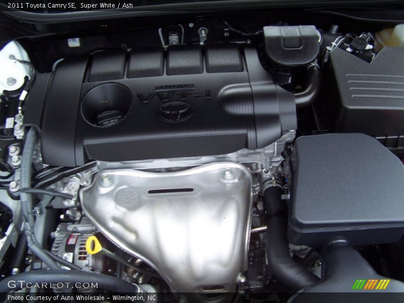 Super White / Ash 2011 Toyota Camry SE