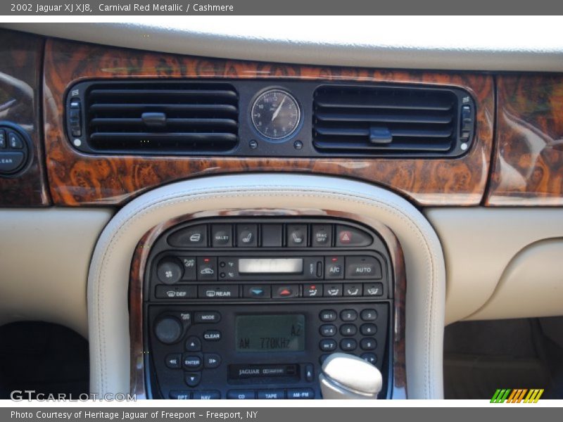 Controls of 2002 XJ XJ8