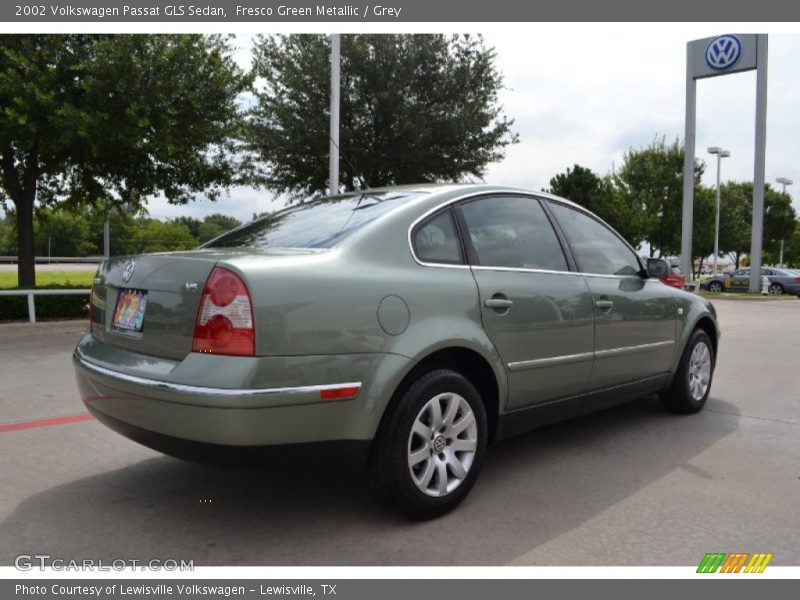 Fresco Green Metallic / Grey 2002 Volkswagen Passat GLS Sedan