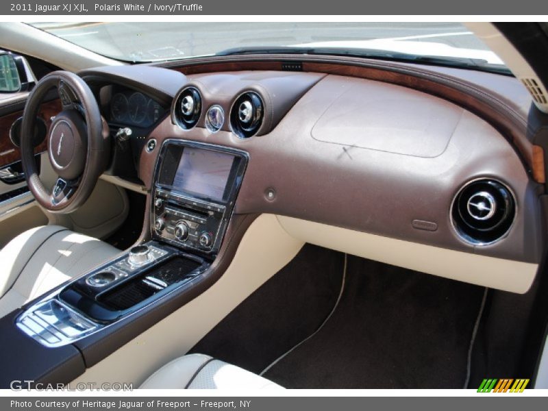Dashboard of 2011 XJ XJL