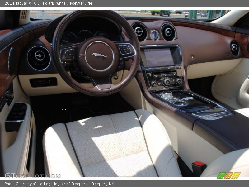 Dashboard of 2011 XJ XJL