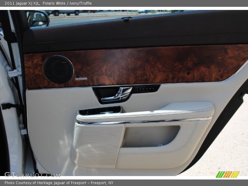 Polaris White / Ivory/Truffle 2011 Jaguar XJ XJL