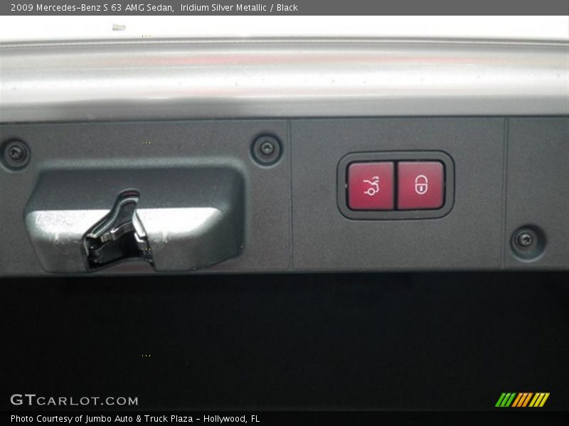 Iridium Silver Metallic / Black 2009 Mercedes-Benz S 63 AMG Sedan