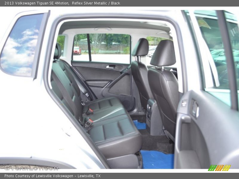  2013 Tiguan SE 4Motion Black Interior