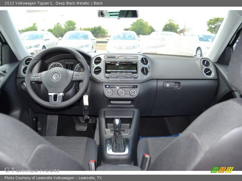 Dashboard of 2013 Tiguan S