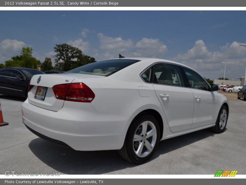 Candy White / Cornsilk Beige 2013 Volkswagen Passat 2.5L SE