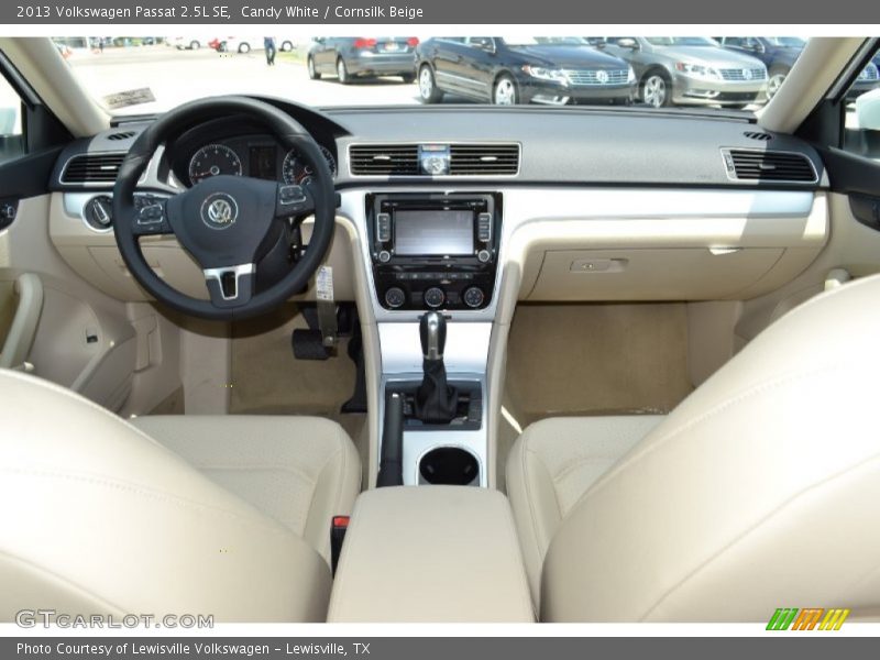 Dashboard of 2013 Passat 2.5L SE