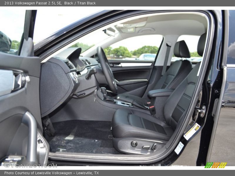  2013 Passat 2.5L SE Titan Black Interior