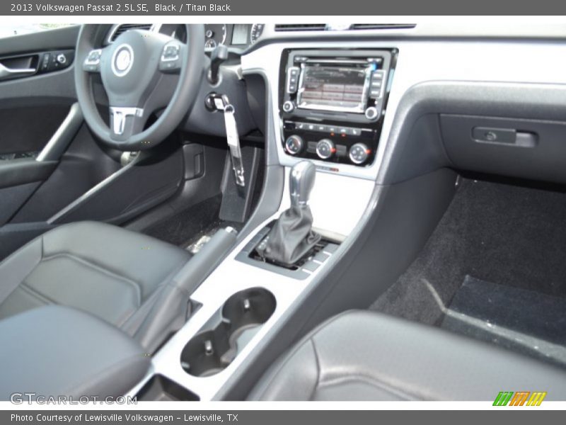 Black / Titan Black 2013 Volkswagen Passat 2.5L SE
