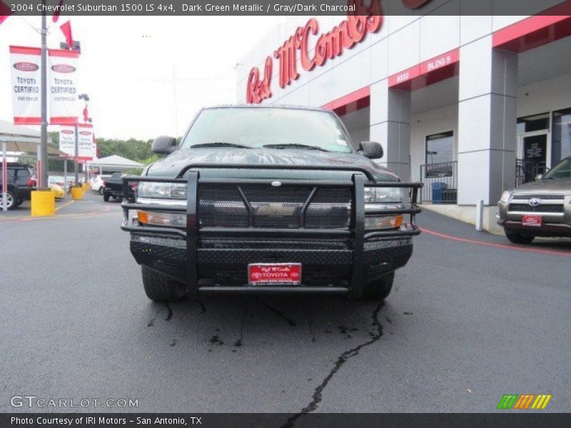 Dark Green Metallic / Gray/Dark Charcoal 2004 Chevrolet Suburban 1500 LS 4x4