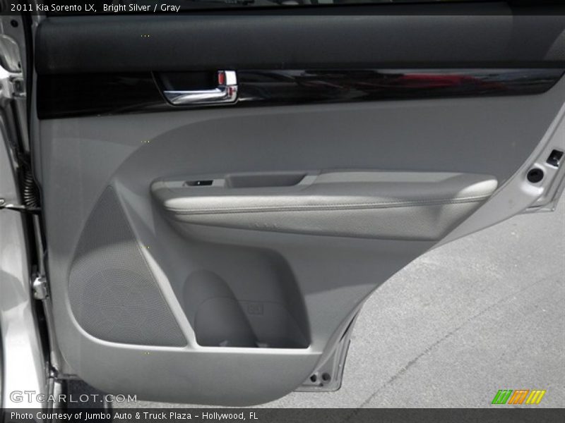 Bright Silver / Gray 2011 Kia Sorento LX