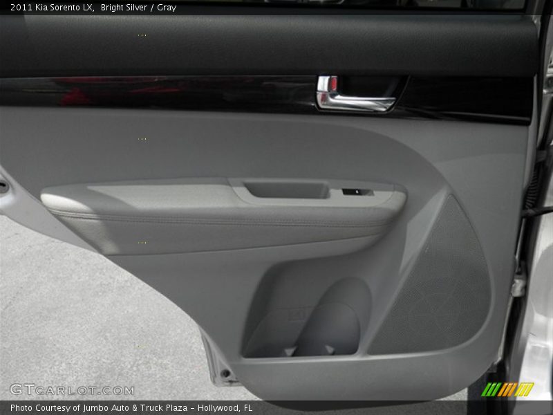 Bright Silver / Gray 2011 Kia Sorento LX