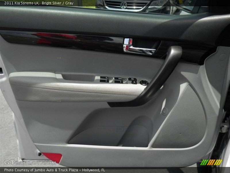 Bright Silver / Gray 2011 Kia Sorento LX