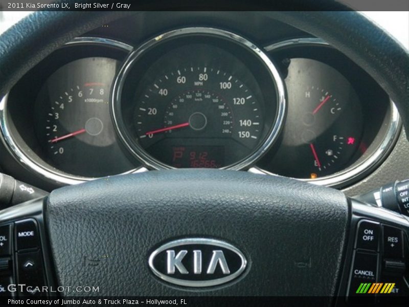 Bright Silver / Gray 2011 Kia Sorento LX