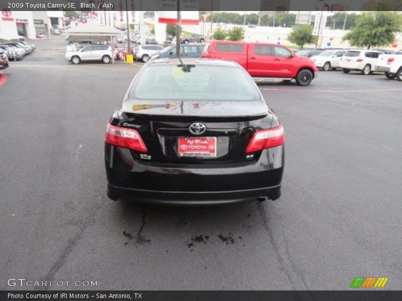 Black / Ash 2009 Toyota Camry SE