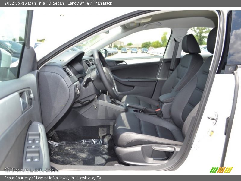Candy White / Titan Black 2012 Volkswagen Jetta TDI Sedan