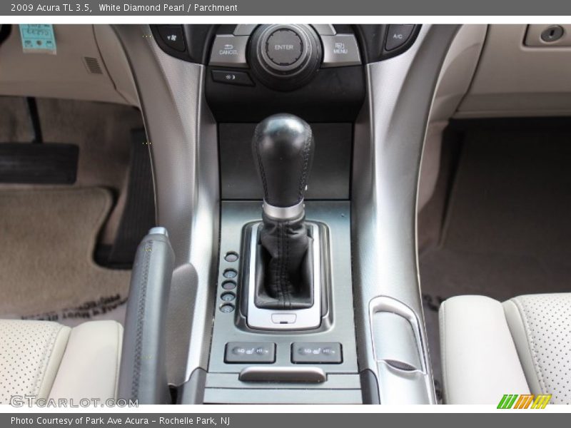 White Diamond Pearl / Parchment 2009 Acura TL 3.5