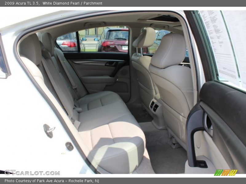 White Diamond Pearl / Parchment 2009 Acura TL 3.5
